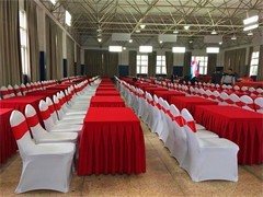 玉樹履帶式裝載機出租 助力慶典服務高效運作